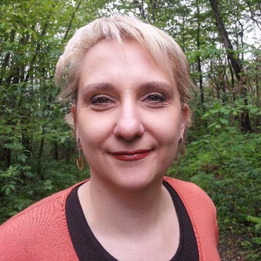 Philosopher & Psychologist, Enterprise Social Organization Consultant, love swimming and walking
