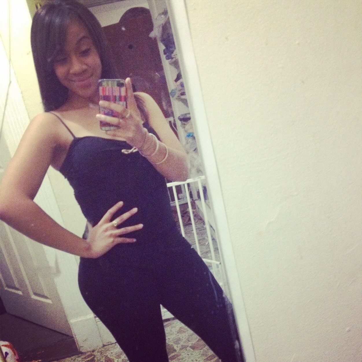 21 - Single Mother of 1 AMAZING lil boy - Happier than ive ever been !
