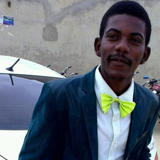 julino24's profile picture. sou o que vosse achar que só.....
Um homem valente não é um homem sem medo; é aquele que não se deixa paralizar por sua insegurança, e segue em frente.