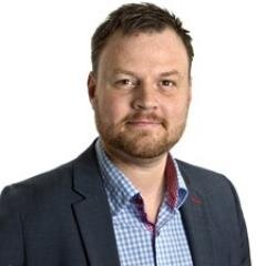 Glad 2 barnsfar som bollar dagis lämningar/hämtninga med jobb. Har ett brinnandeintresse för ny teknik. Grundare och VD för cilbupeR IT