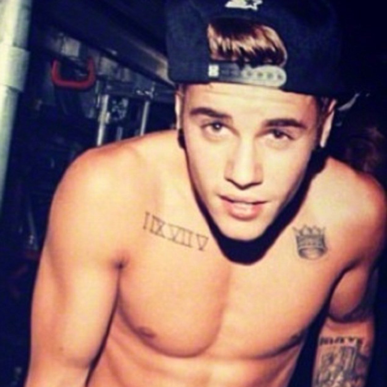 #TeamFollowBack #BeliebersUnite