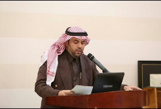 متذوق للأدب - محب للأدباء..

سعادتي في إسعاد الآخرين ..