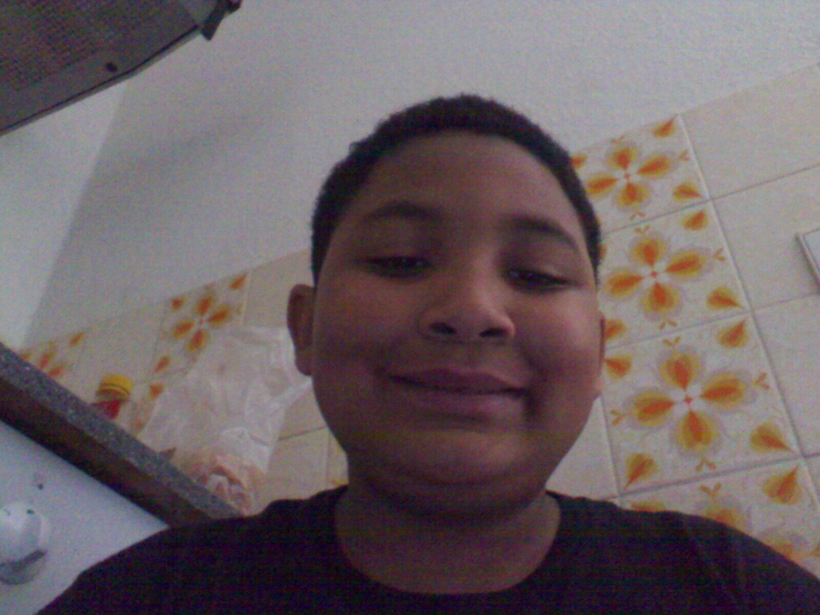 Hi Follw me i follow back!