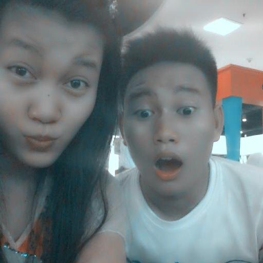 memuat..