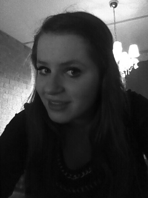 TL21 , houden van my friends!xx     13 jaartjes :)