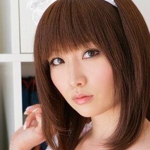 Hi. I'm Japanese. And I post Japanese beautiful girls pictures every day. If you want to see more pictures, please visit my website. Thank you!