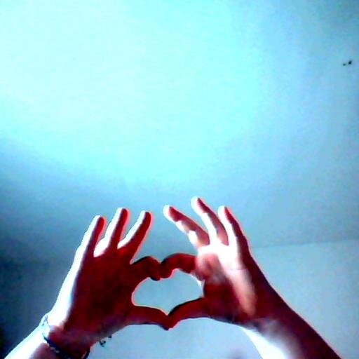 13 jahre...Veliebt...hab die besten freunde !!! ♥