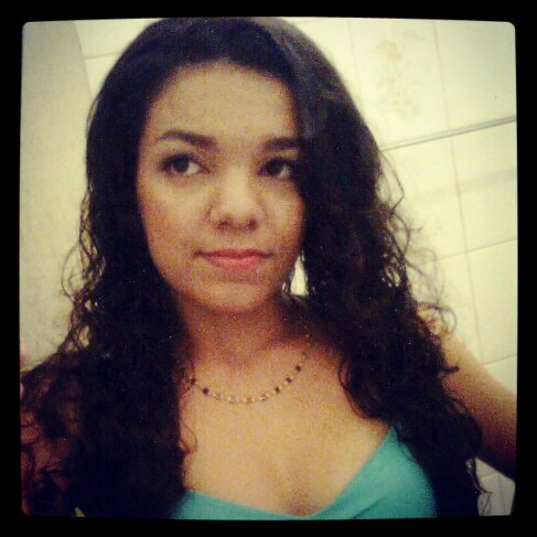 18 anos, mineira, cristã, cantora gospel
@miia_queiroz