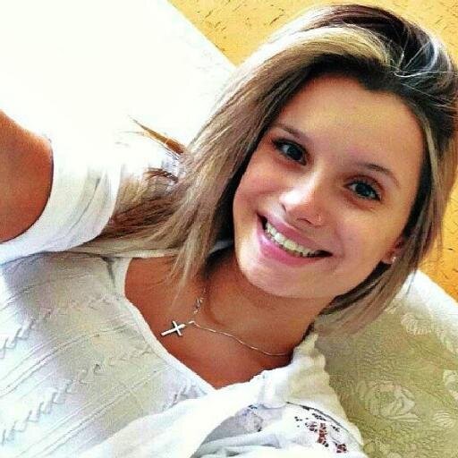 Ele é o Rei dos Reis e Senhor dos Senhores.
