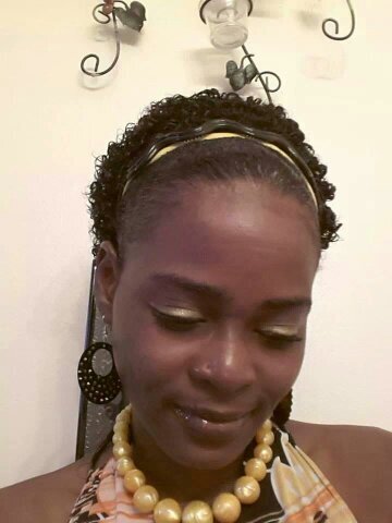 Doula & Aromahteraphist @ Clothes of The Go