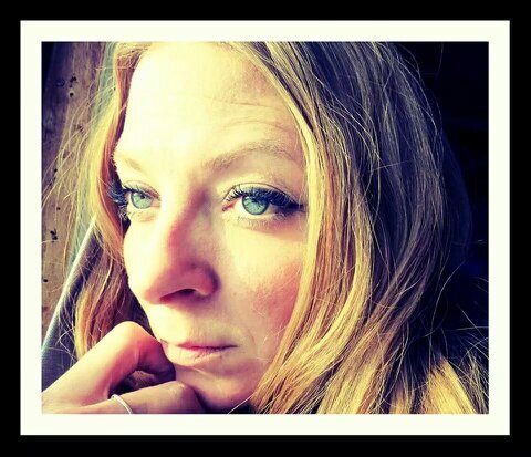 Theresa_Blue's profile picture. 