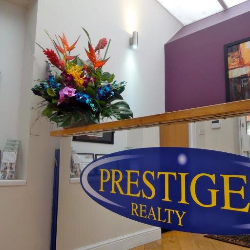 Specialising in Show Case Marketing in selling property. International experience and highly skilled in negotiation and marketing. I love selling property!