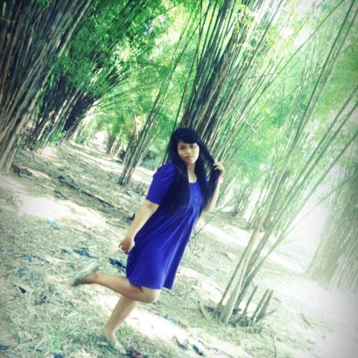 Novita Damayanti | Novita | 11091998 | 9 grade | 23 JHS | Single | Follow Me Just Mention for Follback :)