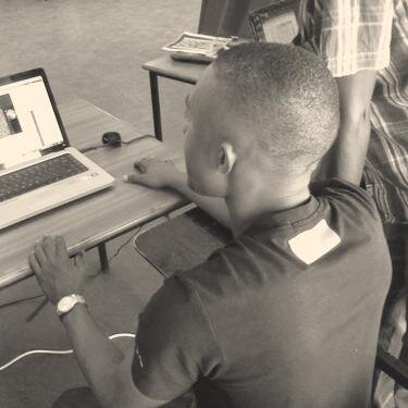 Musa .Male. https://t.co/6CH9vHBrw6 Enthusiast. Graphic Designer. Kenyan