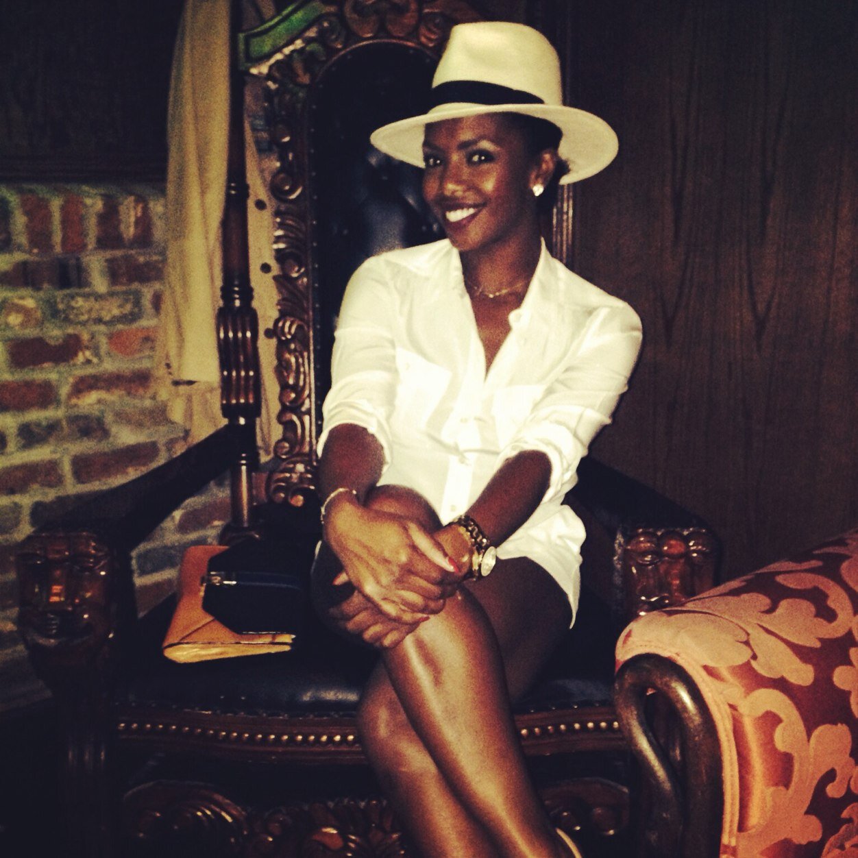 LeaseyFBaby's profile picture. Smart. Sexy. Funny. Driven.