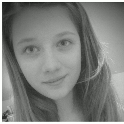 Hello!! Follow me and I follow back ;) Follow=follow back...TY!