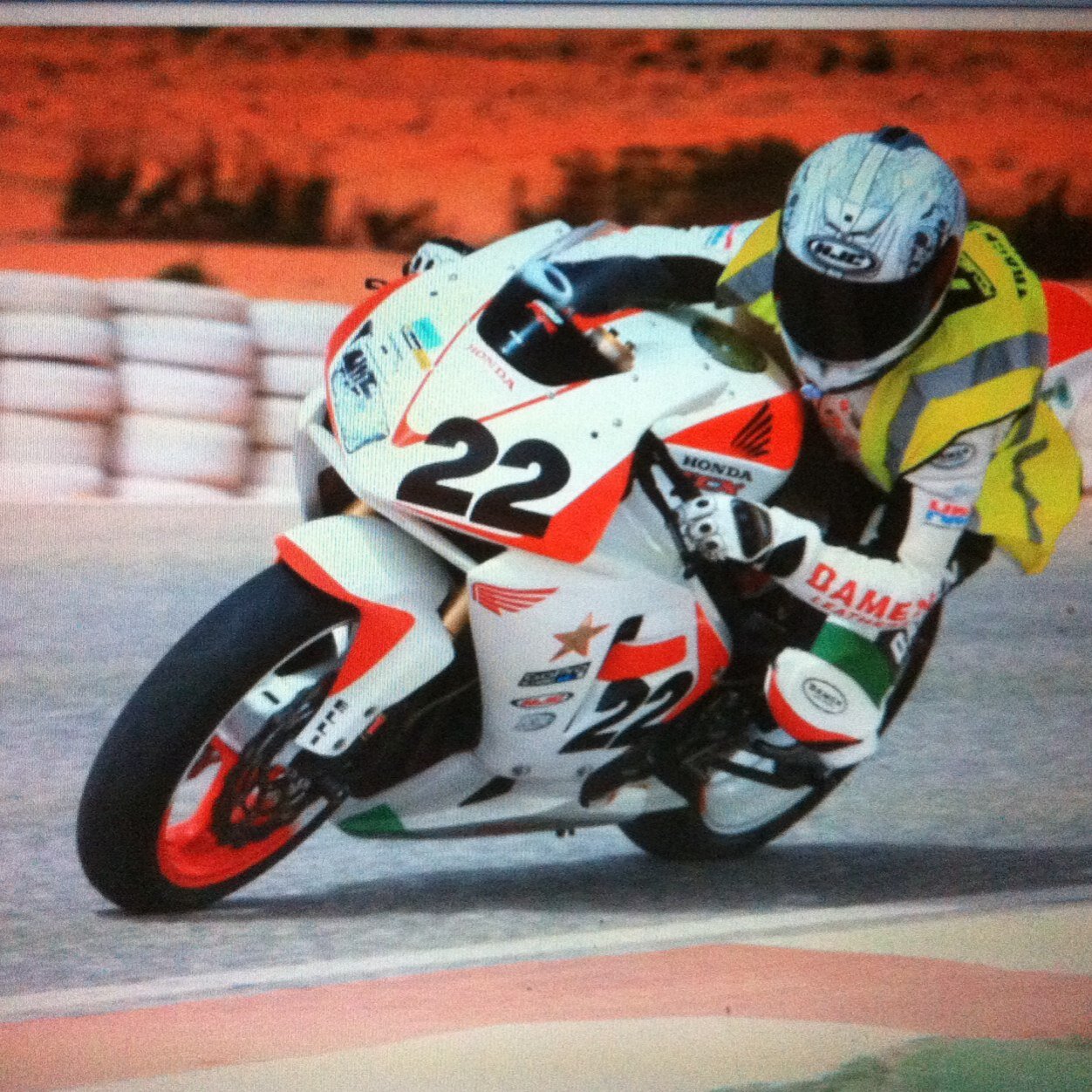 michellevdsluys's profile picture. ............