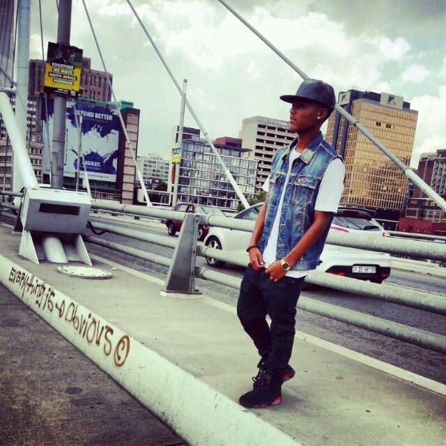 I do what I do#givetimeetolove#movites#followme#instagram thereal_cbee  @eclipzcruSA(choreo)