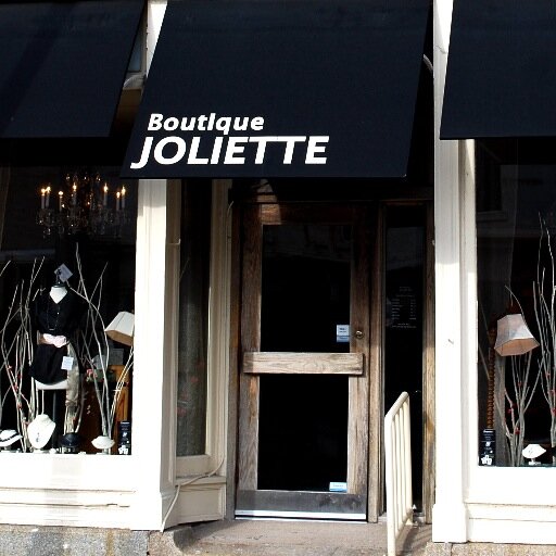 Chic one-of-a-kind finds to adorn you! Accessory boutique featuring Canadian made jewelry, accessories, bridal jewelry & Vintage jewelry, accessories & lighting