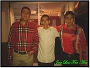 ArturoV33856291's profile picture. El dinero hace hombres ricos, el conocimiento hombres sabios, la humildad hace hombres grandes.