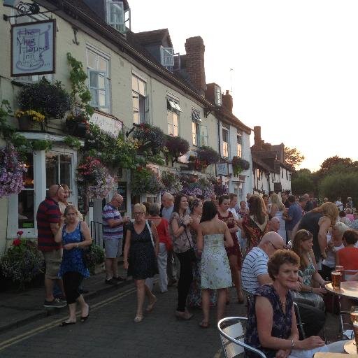 Great riverside pub & restaurant with rooms in Bewdley with real ales fine wines and great food