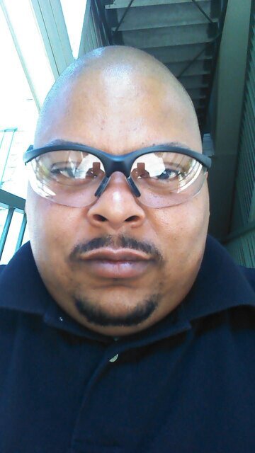 TheReal_World's profile picture. Skilled Gentleman (A Jack Of All Trades)