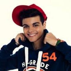 mis ilusiones  Llegar a conocer ah Abraham Mateo 3  Enamorada de los chocolates dulces :3