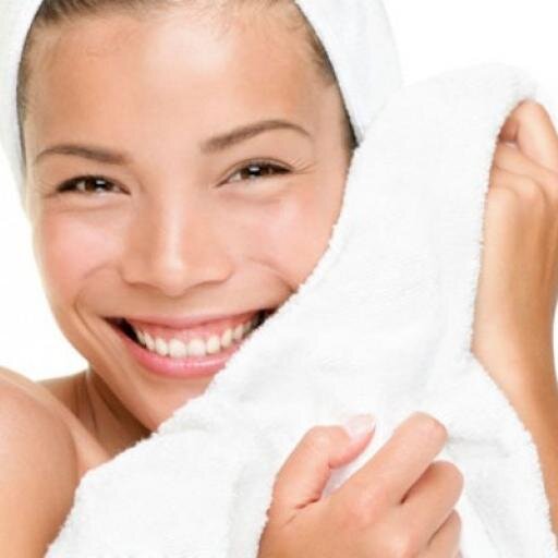 Hair & Beauty products from the world's leading brands. #Elemis #Clarins #Clinique. For #Clothing & #Fashion please #follow @FashionSTN

beautystn@outlook.com