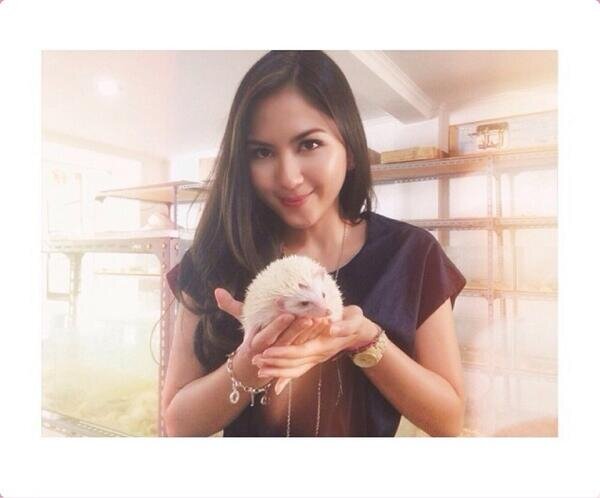 This is fanbase of Jessica Mila!♥♥                            New GGS @Jscmila as Nayla|Senin-Jumat 19.45 Sabtu 18.30 Minggu 19.15