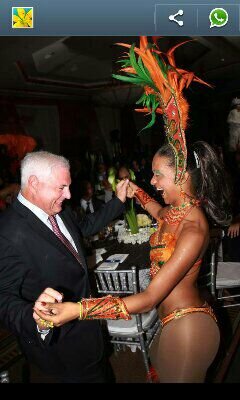 Grupo creado hace más de 20 años. 
Cuenta con garotas, zanqueros, bahianas, capoeira y muchos más!!
(507)64631002 -- Amado.
Amadobatucada@hotmail.com