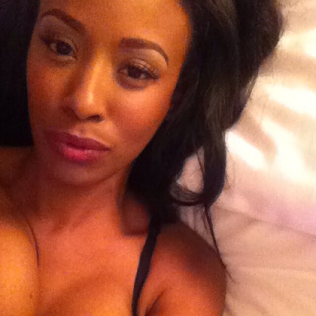 Actress/Model 
Agency: The Polygon Group

Instagram: EllesseDanielle