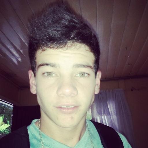 #Follow-me
