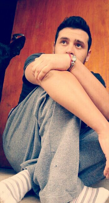 eugeniojo33's profile picture. Doy clases como profe de Ed Fisica, tengo 24 años, correntinisimo, convivo con mi viejo de 43 pirulos.