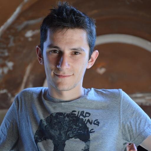 Basketbal coach & player - Bachelor Lo/Inf. - ICT Coördinator - photography - cocktails - rock