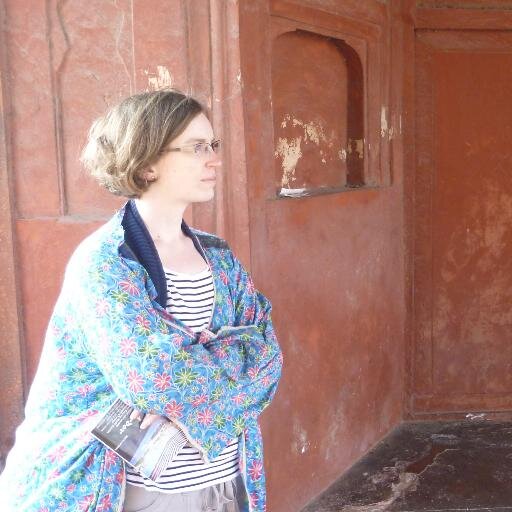 hannahsreading's profile picture. Caring passionately but sporadically about Bible translation, writing style and chocolate biscuits.