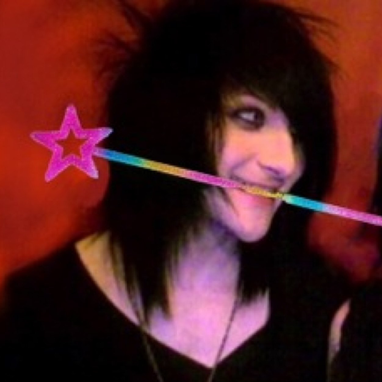 I make Jinxx do magical thing and sometimes **dissapears**