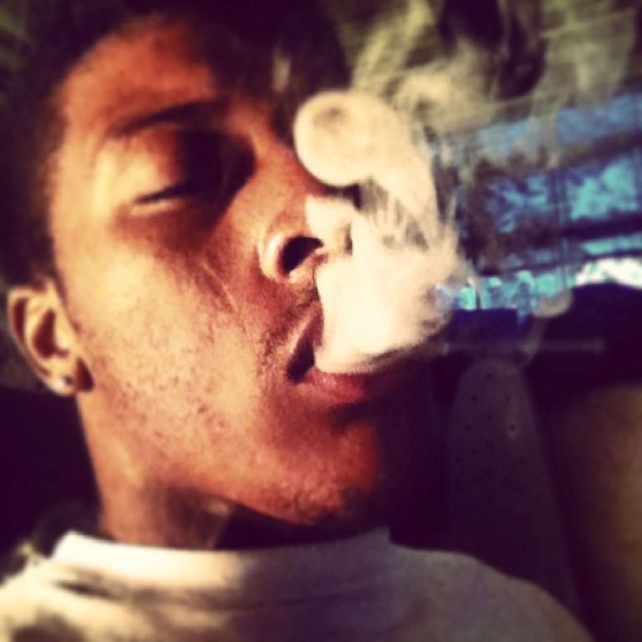 living each n every day to the fulliest to acomplish Goals to succuss