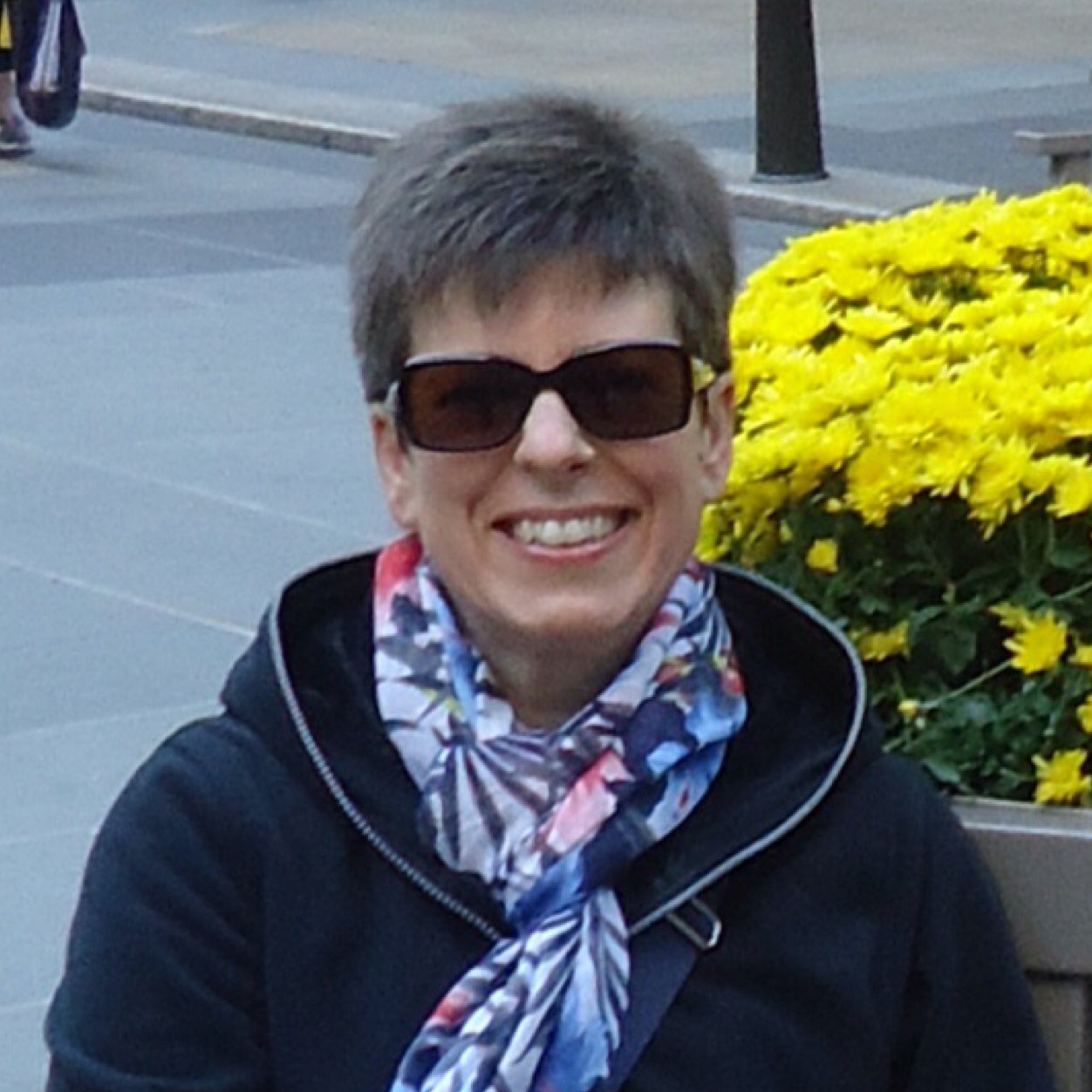 Mum of 2 and history teacher