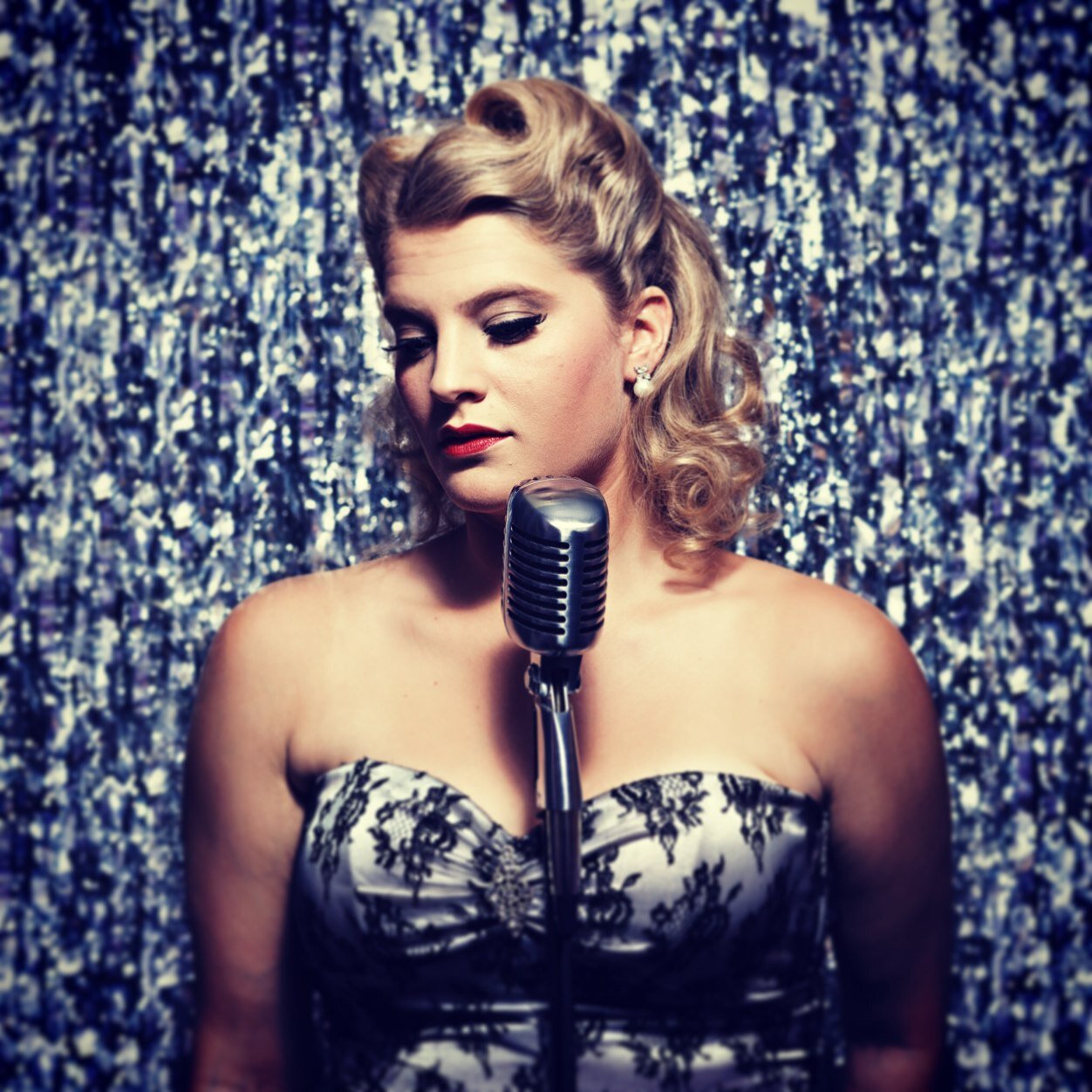 Bombshells1943's profile picture. Plater's award winning Blonde Bombshells of 1943 running from 14th May to 29th June at the Gatehouse Theatre.