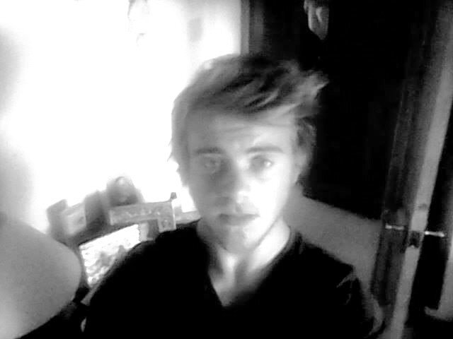 Rugby, surfing and being a dick are my speciality - i follow back if you're not an egg