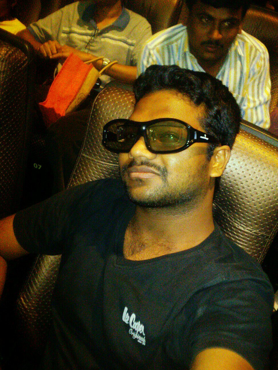 2⃣4⃣ | Chennaite 🏙 | Day Dreamer 💭 | Night Owl 👻 | Techie 💻 | Vocalist 🎶🎙| Illayaraja & ARR 💞 | Author 📝 | Weekend Animal 😘😉 | Prankster 🙃