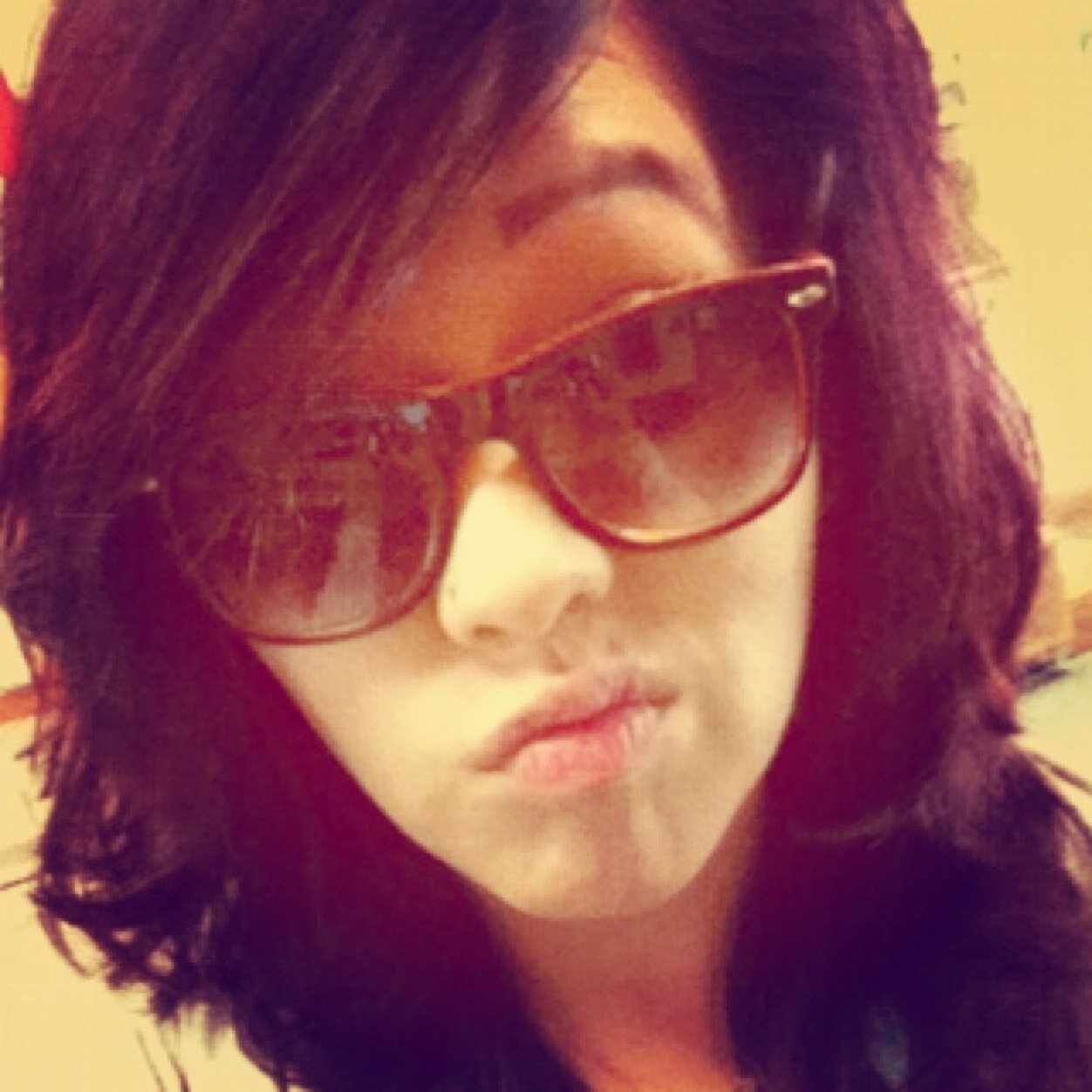 claudia_kobain's profile picture. College girl just livin life 
#snoochieboochies