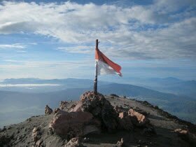 ~MOUNTAINEER INDONESIAN~   Media Sharing Kegiatan Petualangan, Kondisi Alam dan Review / jual Peralatan Gunung 081510907745