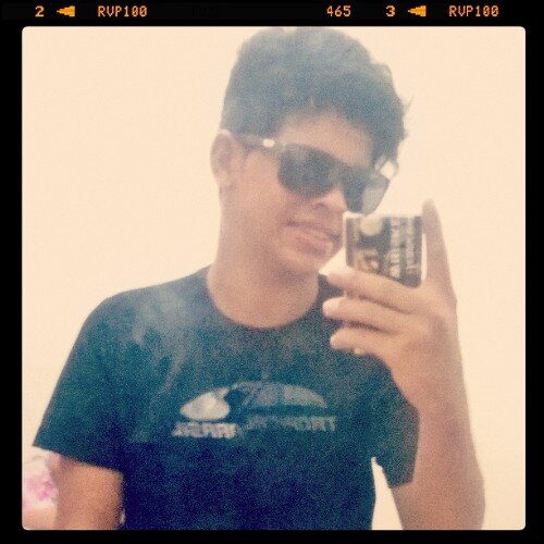 Adelvanjunior's profile picture. 