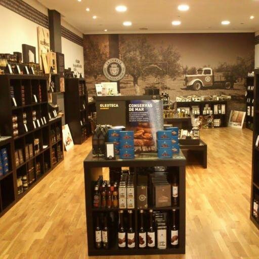 LaChinataOviedo's profile picture. La Chinata Oviedo. Oleoteca en C/ San Bernabé 14, Oviedo. 
Especializados en el Aceite de Oliva Virgen Extra y derivados con sección gourmet y cosmética.