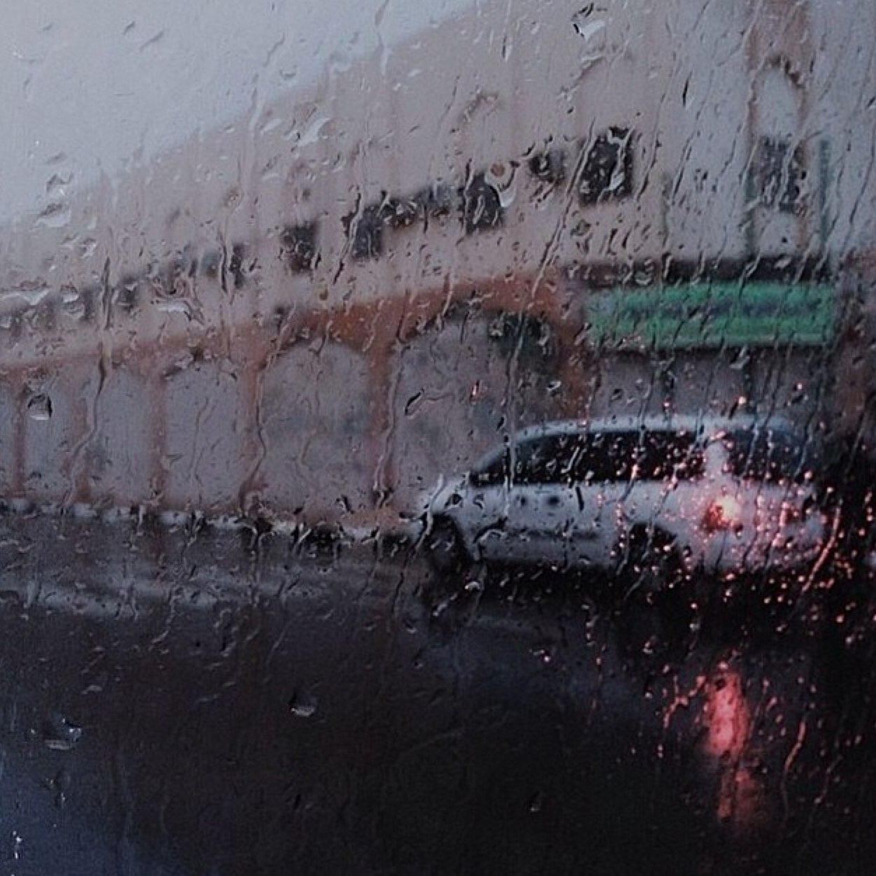 _a4kar_101's profile picture. للي في مدرستي كلهم ♡