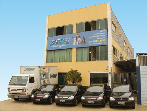 Empresa Brasileira de Medicina Veterinária. Tudo para o médico veterinário . Móveis, Equipamentos e Instrumentos Cirúrgicos.