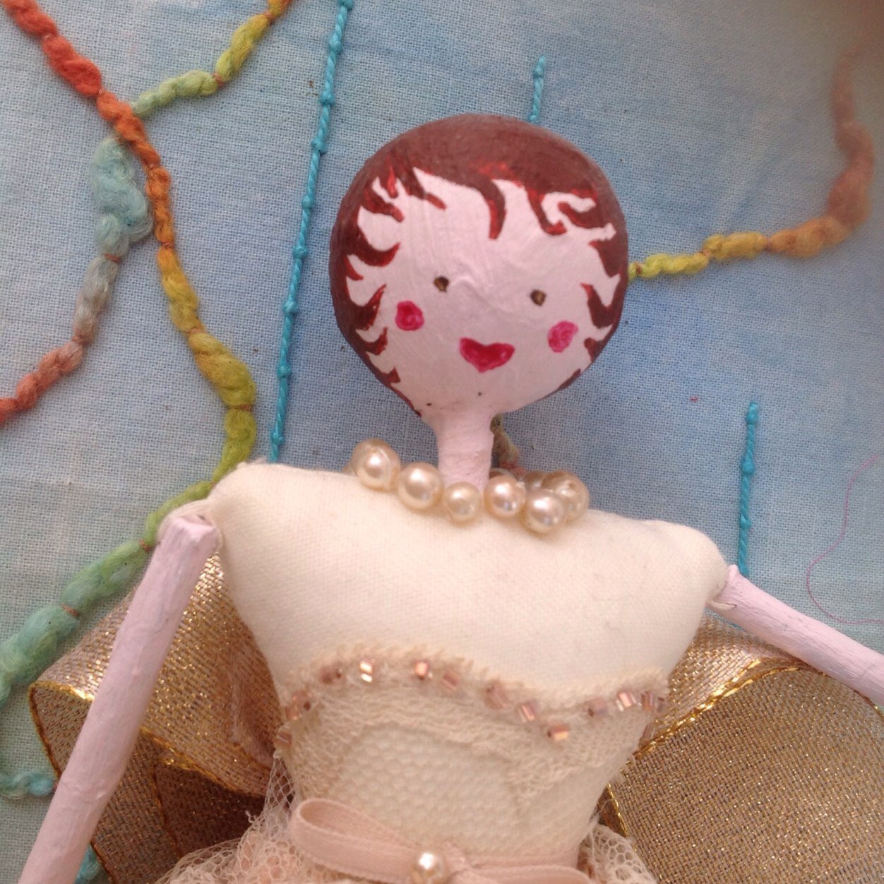 Designer/maker and organiser of Stitch Retreats Residential Workshops
Stitch. Relax. Create.