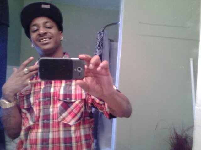 DezWoodz's profile picture. follow me Dez all over the situautions