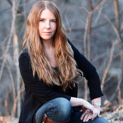 Bringing authenticity, love and great big virtual hugs one post at a time. Friend. Author. Happiness Coach. Passionate Adventurer. ❤️